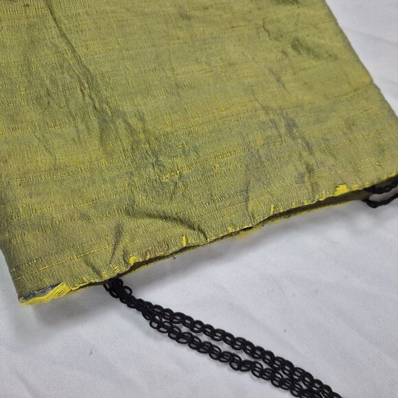 Karin Varvar Embroidered Embellished Textured Crossbody Handbag Purse Green - Picture 6 of 6